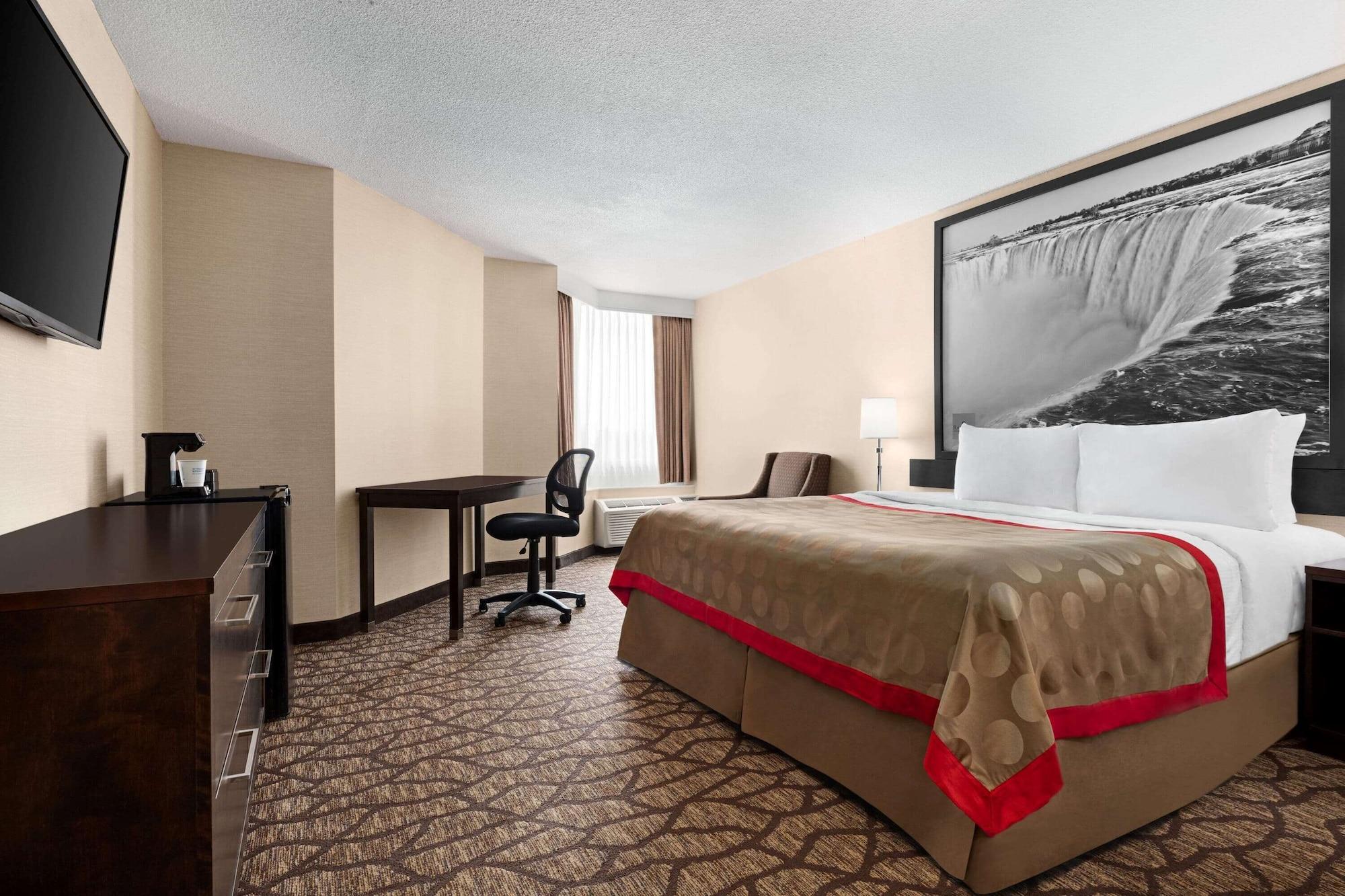 Ramada By Wyndham Niagara Falls Near The Falls Exterior foto